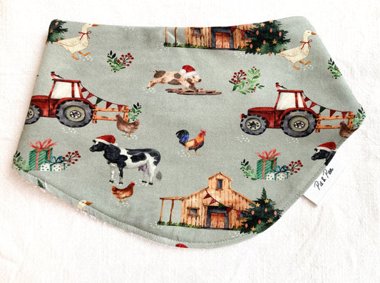 Christmas on the Farm Dribble Bib